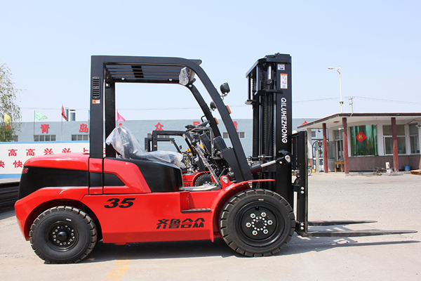 內(nèi)燃叉車離合器分離軸承加潤滑油方法